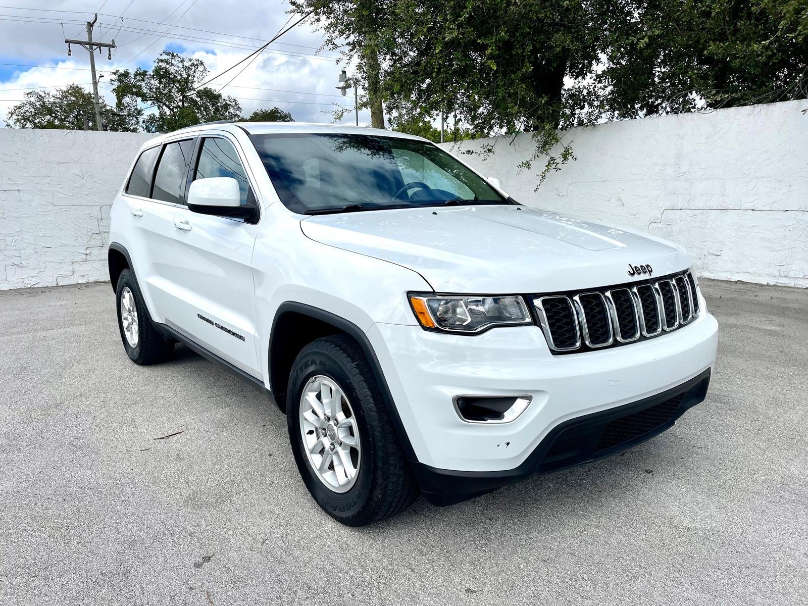 2019 Jeep Grand Cherokee Laredo Sport V6 3.6L 4WD