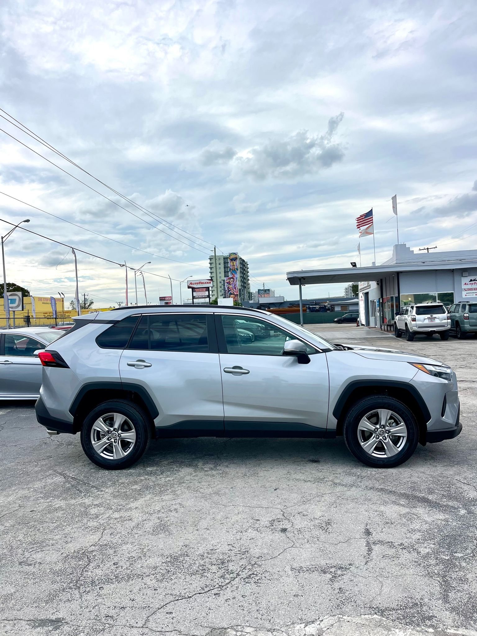 2022 Toyota Rav4 XLE AWD