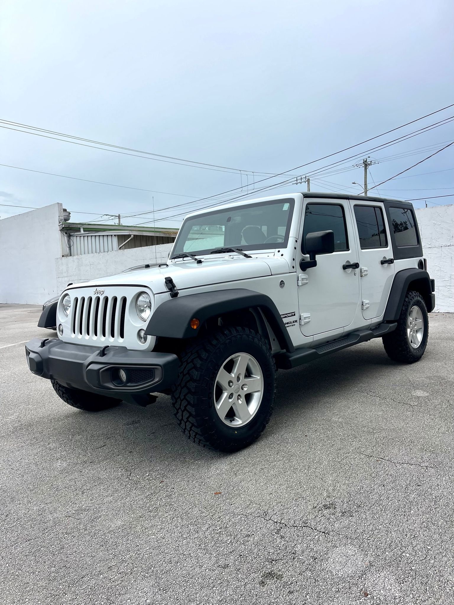 2017 Jeep Wrangel Unlimited Sport S V6 3.6L 4x4